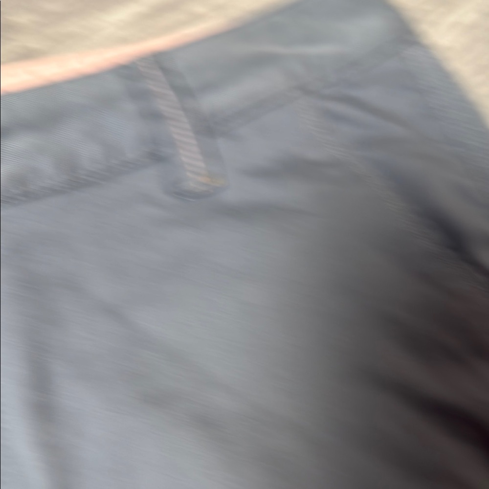 Women's Gray Columbia PFG Shorts Size 6 - Picture 3 of 6
